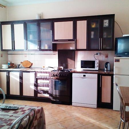 Sadiba "Lisova Pisnia" Hotel Синяк Екстериор снимка
