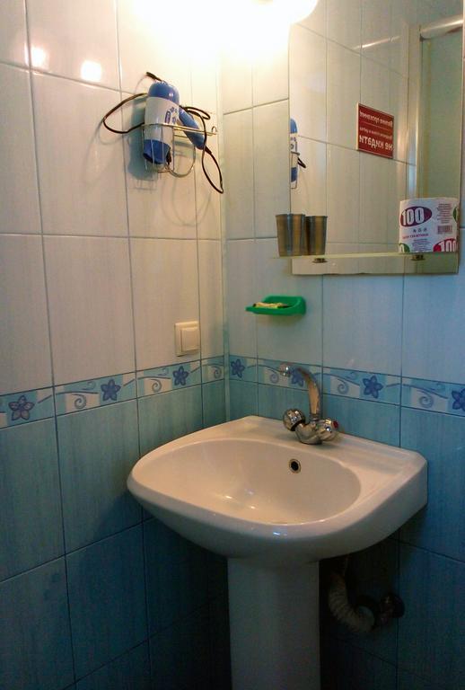 Sadiba "Lisova Pisnia" Hotel Синяк Екстериор снимка
